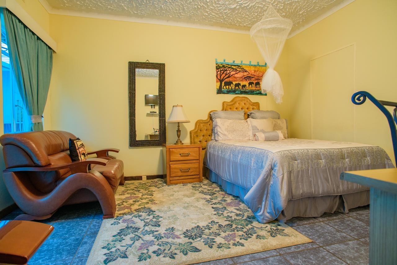 Art Lodges Harare Buitenkant foto