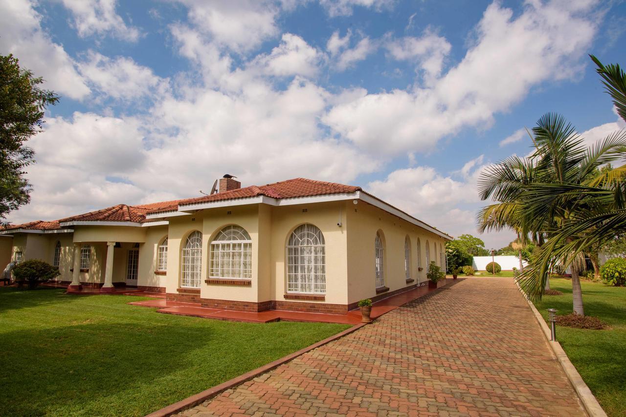 Art Lodges Harare Buitenkant foto