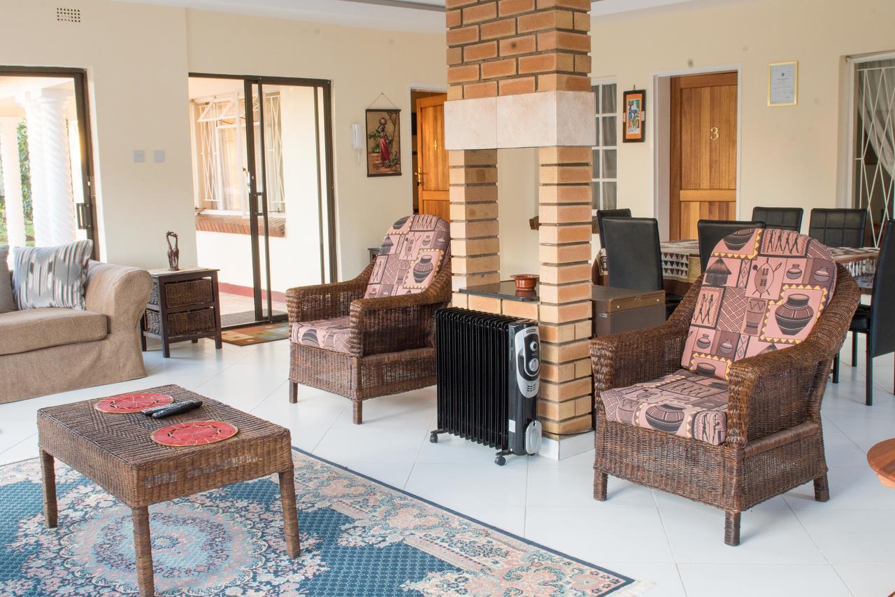 Art Lodges Harare Buitenkant foto