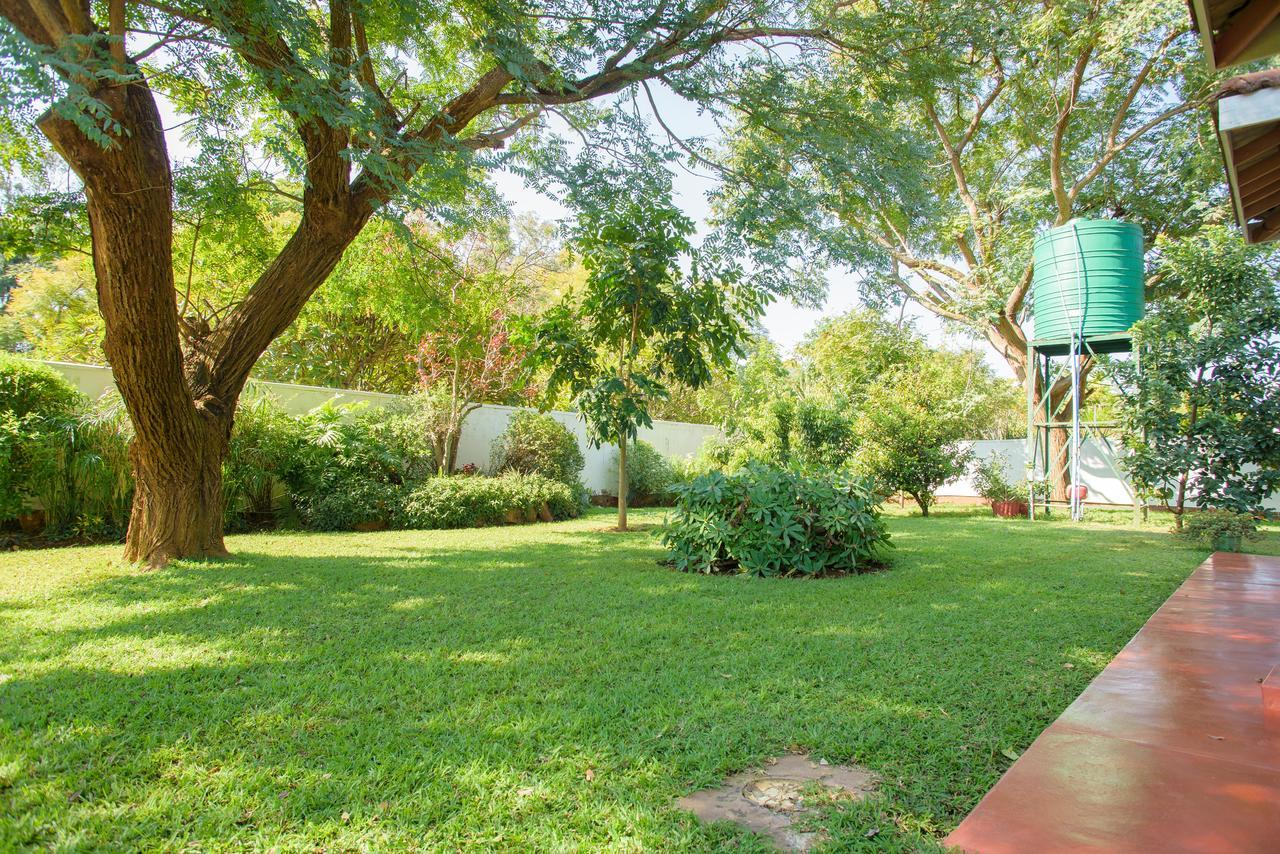 Art Lodges Harare Buitenkant foto