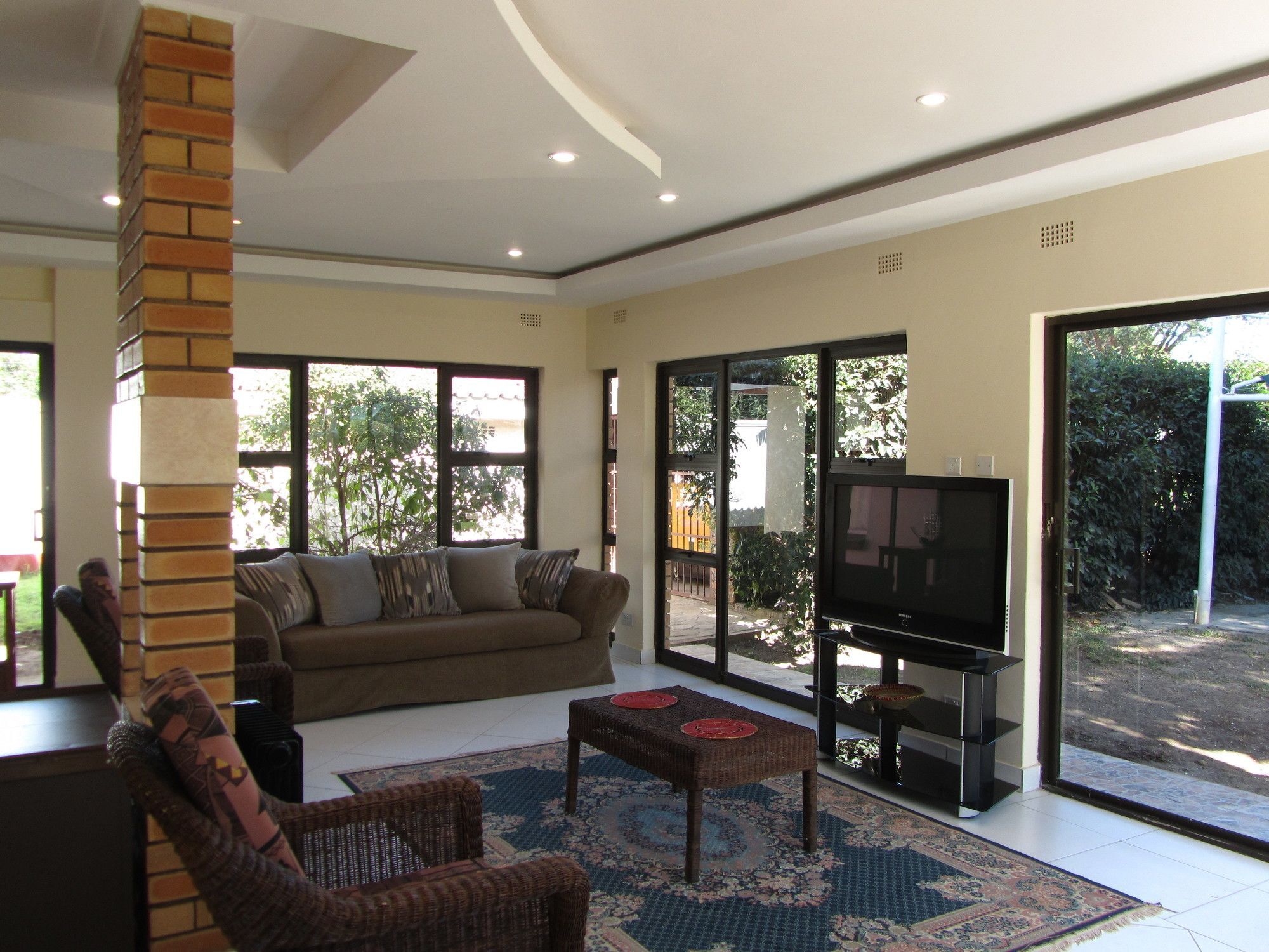 Art Lodges Harare Buitenkant foto