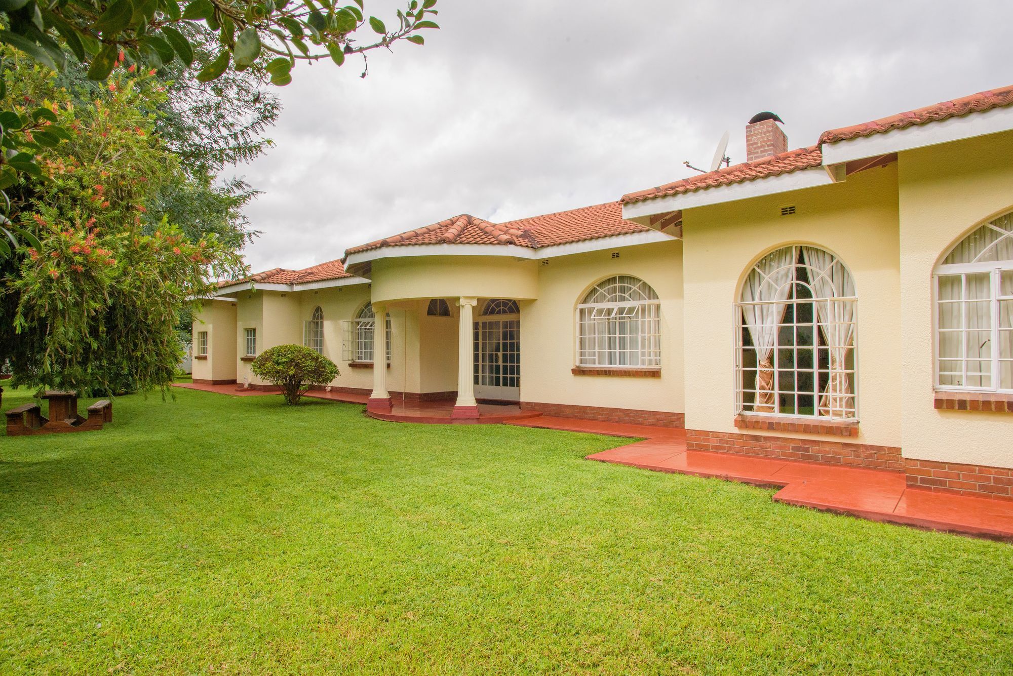 Art Lodges Harare Buitenkant foto