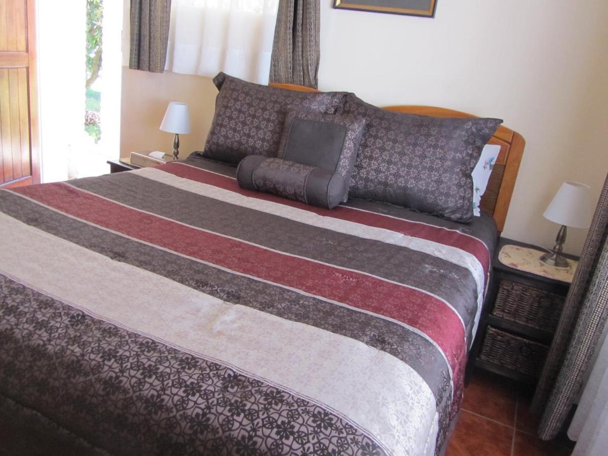 Art Lodges Harare Buitenkant foto