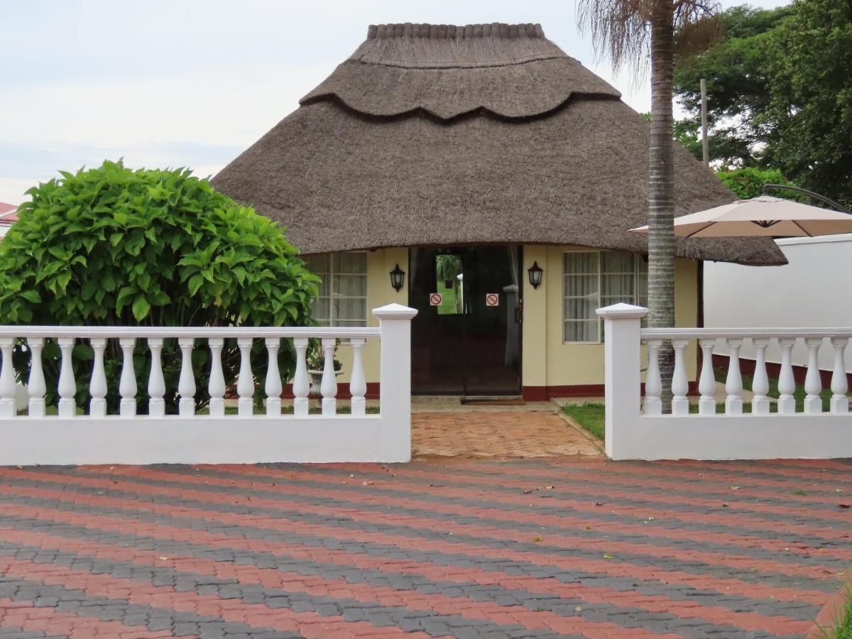 Art Lodges Harare Buitenkant foto