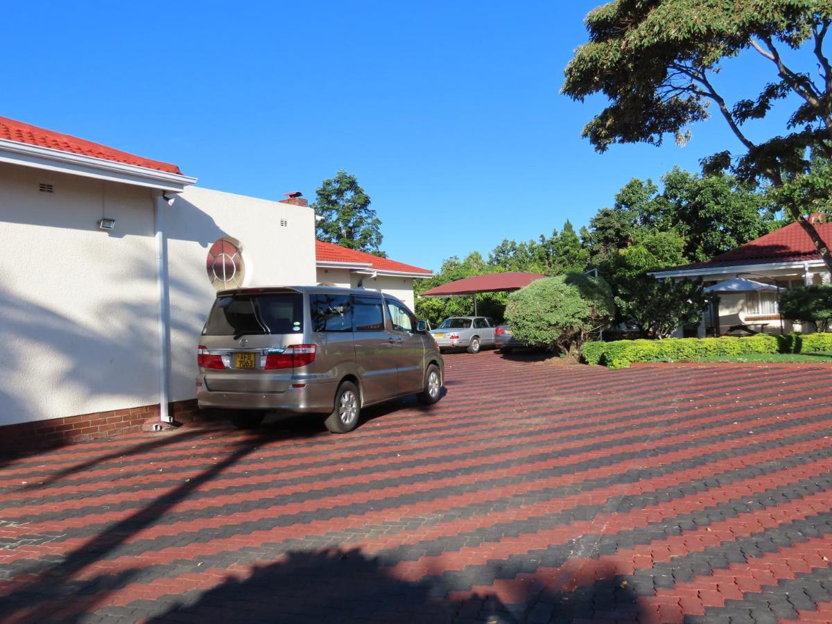 Art Lodges Harare Buitenkant foto